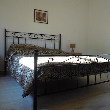 Agriturismo Piccolo Albero Loreto Aprutino Kamer foto