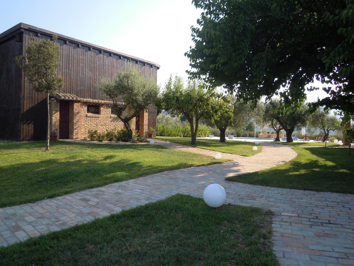 Agriturismo Piccolo Albero Loreto Aprutino Buitenkant foto